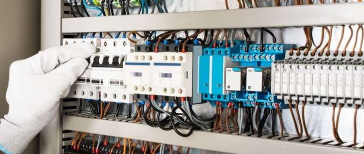 Sorgen Sie für sichere elektrische Anlagen zum Schutz Ihrer Mitarbeiter Sorgen Sie für sichere elektrische Anlagen zum Schutz Ihrer Mitarbeiter