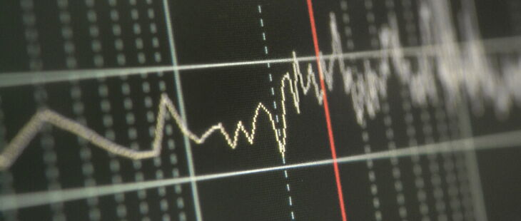 Elektromagnetische Störungen vemeiden mithilfe der DIN VDE 0100-444.