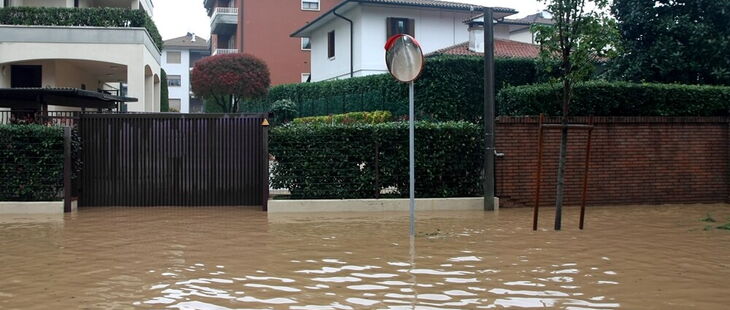 Hochwasser kann große Schäden an elektrischen Anlagen verursachen.