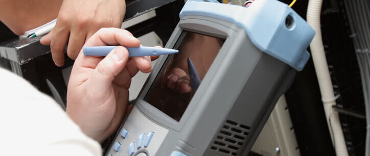 Mieter oder Vermieter: Wiederholungsprüfungen ortsfester elektrischer Anlagen nach DGUV Vorschrift 3 und VDE 0105-100