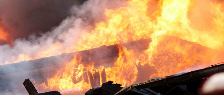 In feuergefährdeten Betriebsstätten sind besondere Vorschriften für den Betrieb elektrischer Anlagen zu beachten.