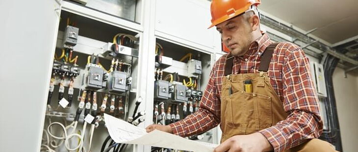 Die VEFK trägt die Hauptverantwortung für die Sicherheit der elektrischen Anlage. Die VEFK trägt die Hauptverantwortung für die Sicherheit der elektrischen Anlage.