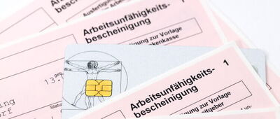 Nicht jede arbeitsbedingte Erkrankung erfüllt die gesetzlichen Kriterien für eine anerkannte Berufskrankheit.