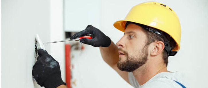 Wer ist eine elektrotechnisch unterwiesene Person? Welche Aufgaben hat eine EuP?
