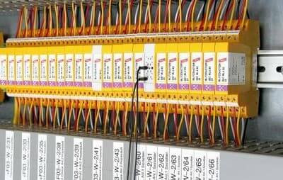 Kombi-Ableiter BlitzductorR XT zum Schutz von Telefonleitungen (ISDN oder DSL) und des NTBAs (Pos.2 im Bild 1)